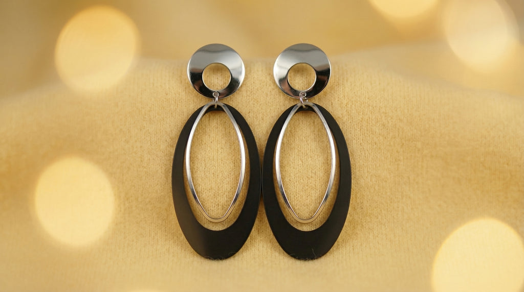 Oval shape earrings