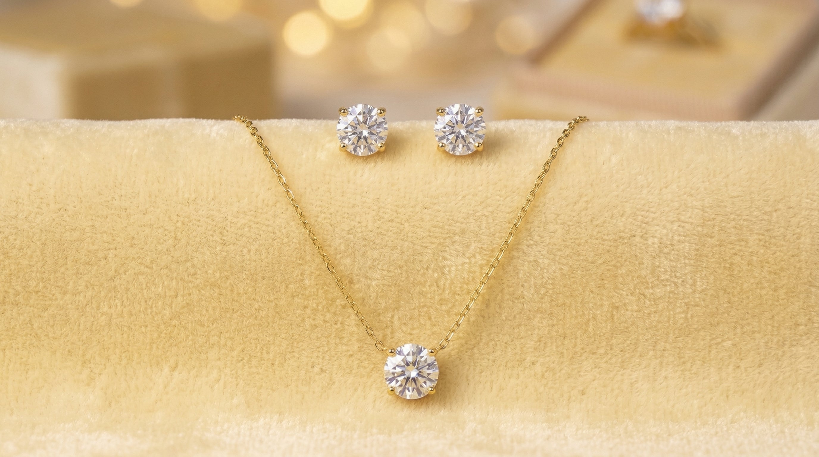 Timeless Brilliance Diamond Set