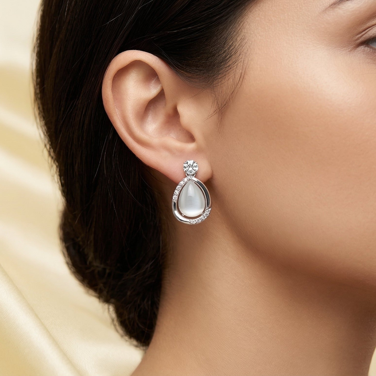 Silver Dewdrop Crystal Earrings